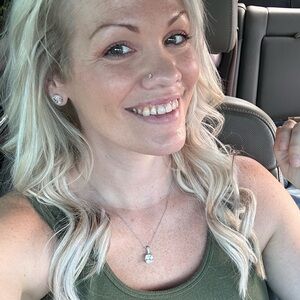 Meet your Posher, Katrina